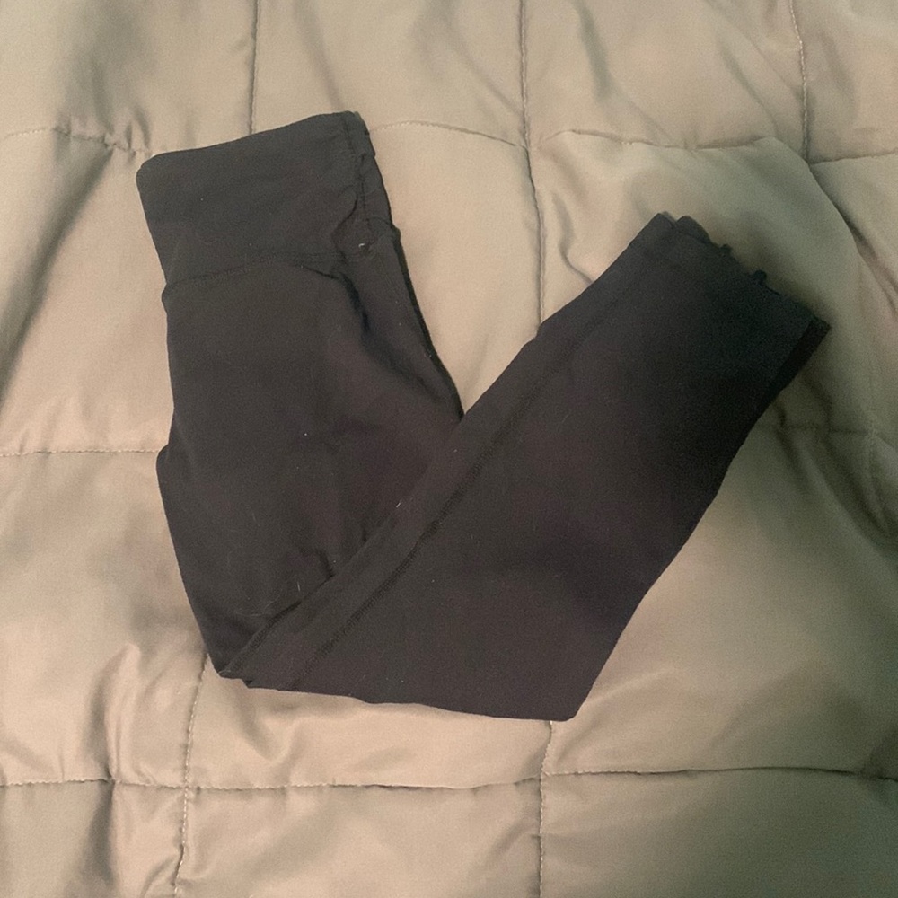Lululemon black crop leggings